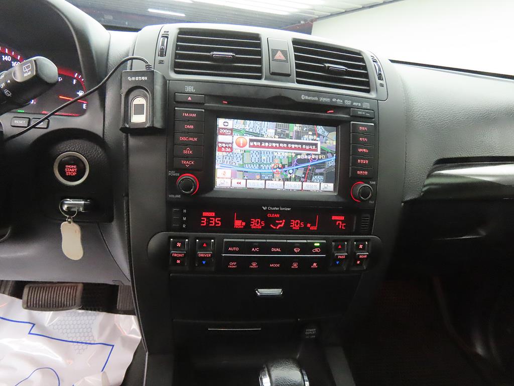 KIA Mohave - Vista 10