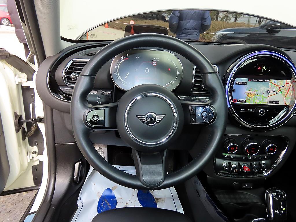 Mini Clubman - Vista 8