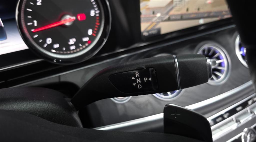 Mercedes Benz E class - Vista 9