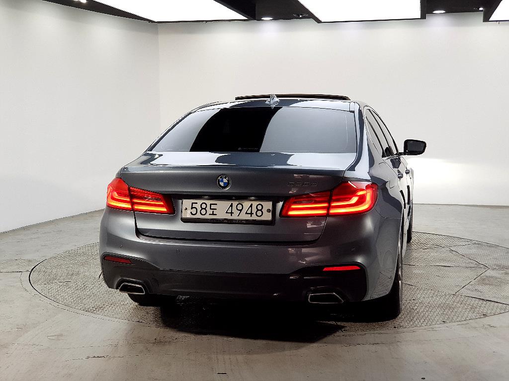 BMW 5 Series - Vista 3