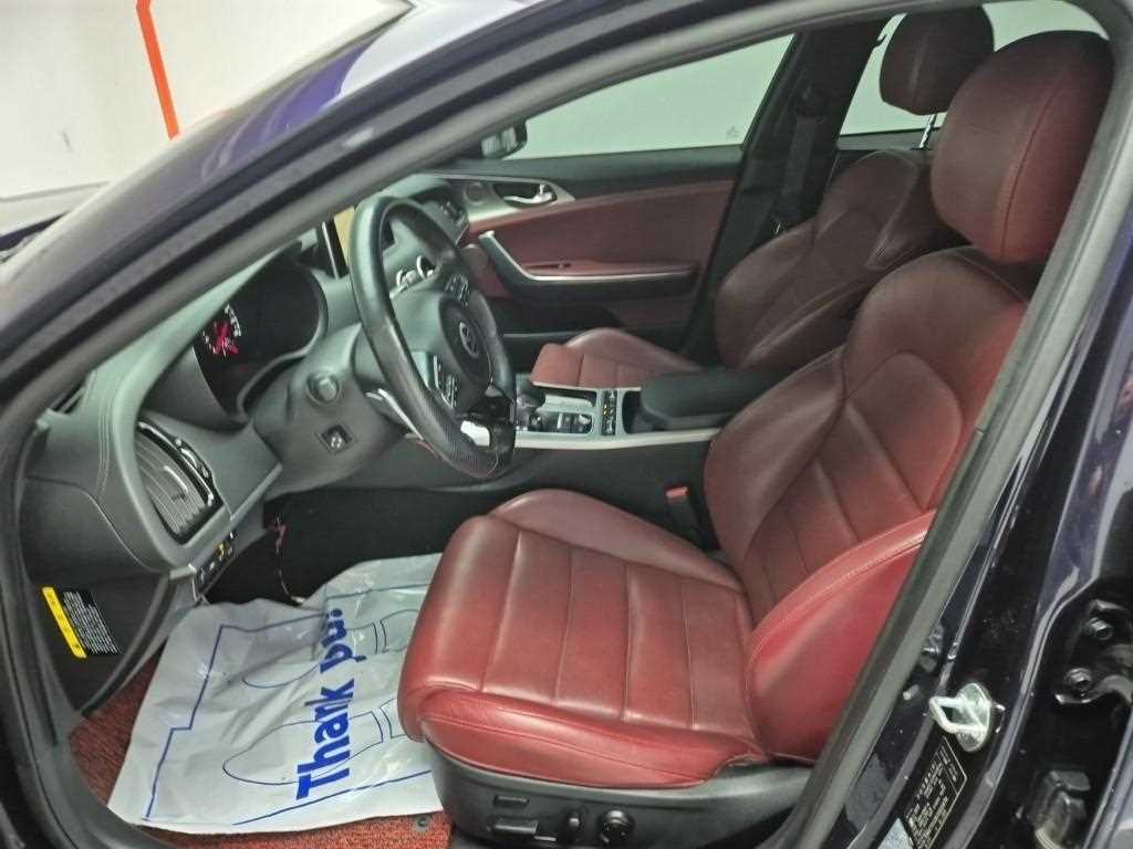 KIA Stinger - Vista 11