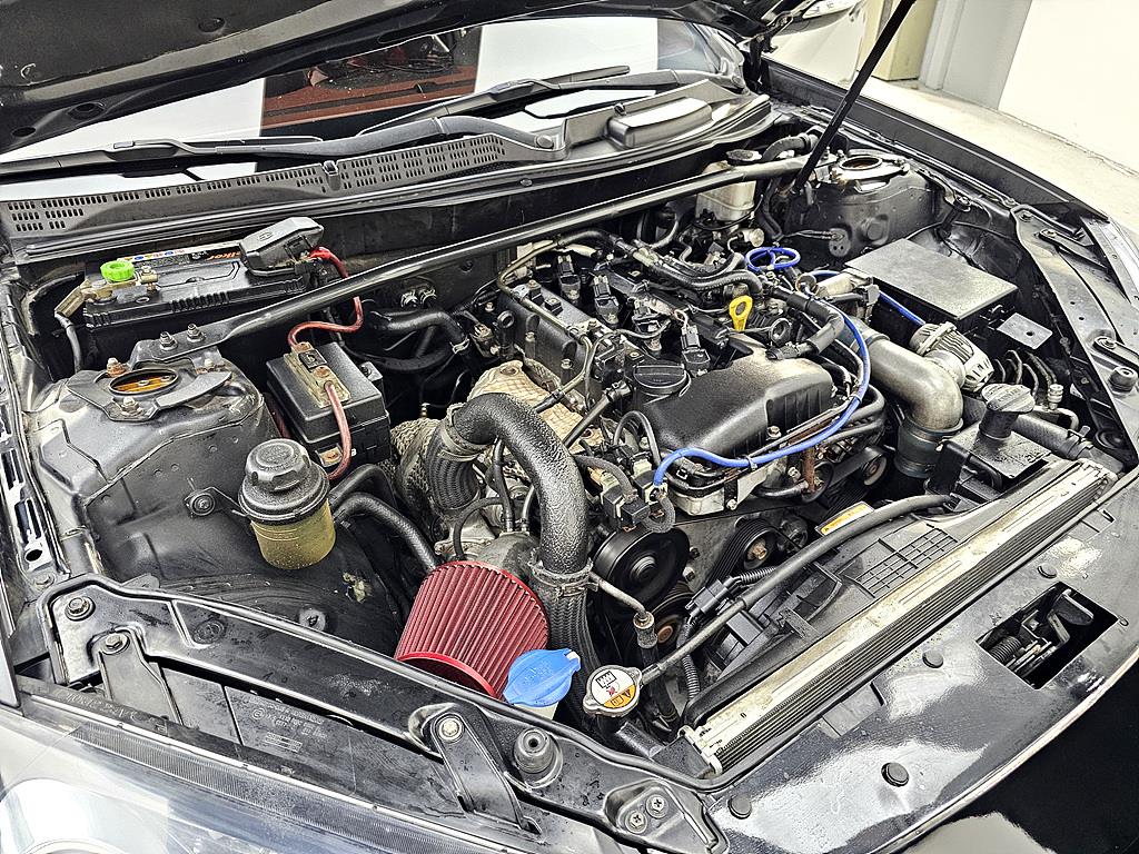 HYUNDAI Genesis - Vista 6