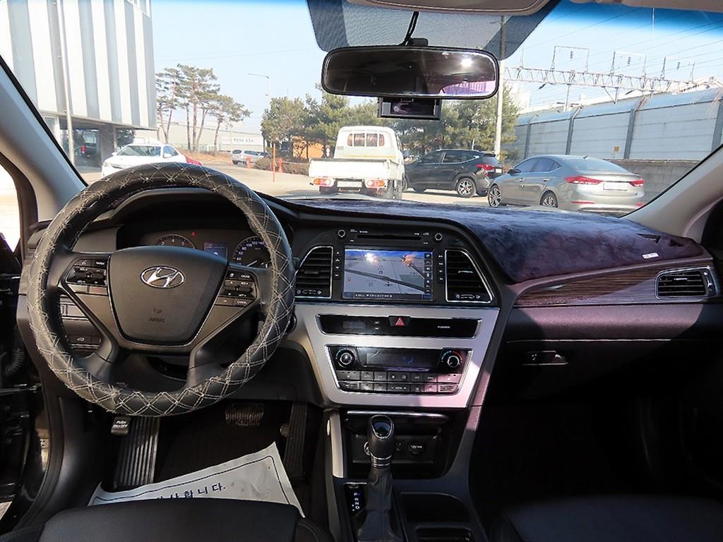 HYUNDAI Sonata - Vista 7