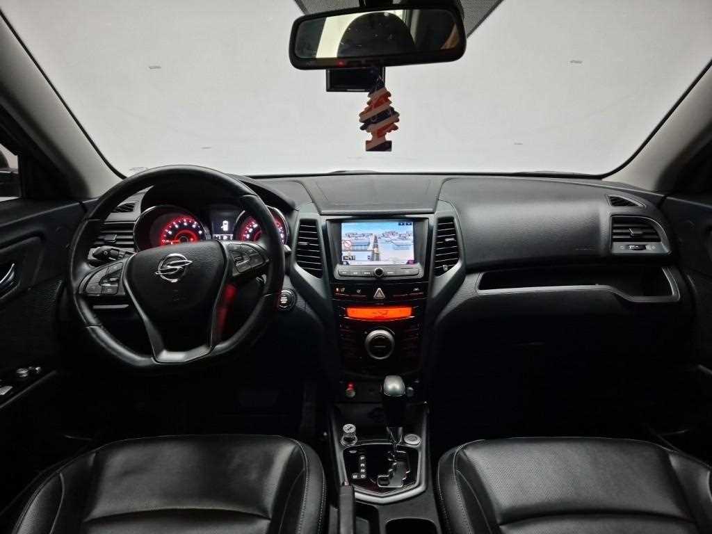 Ssangyong Tivoli - Vista 7