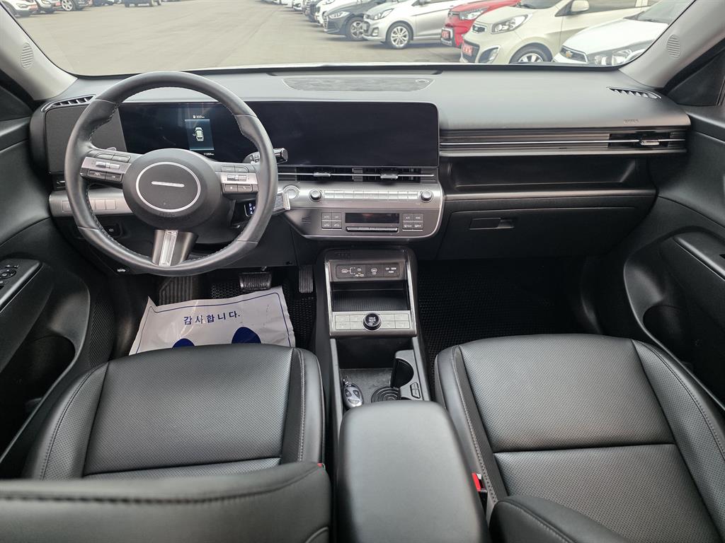 HYUNDAI Kona - Vista 7