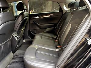 HYUNDAI Sonata - Vista 12