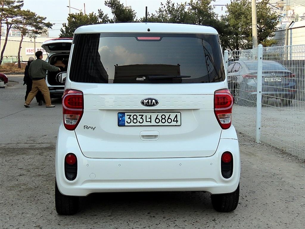 KIA Ray - Vista 4