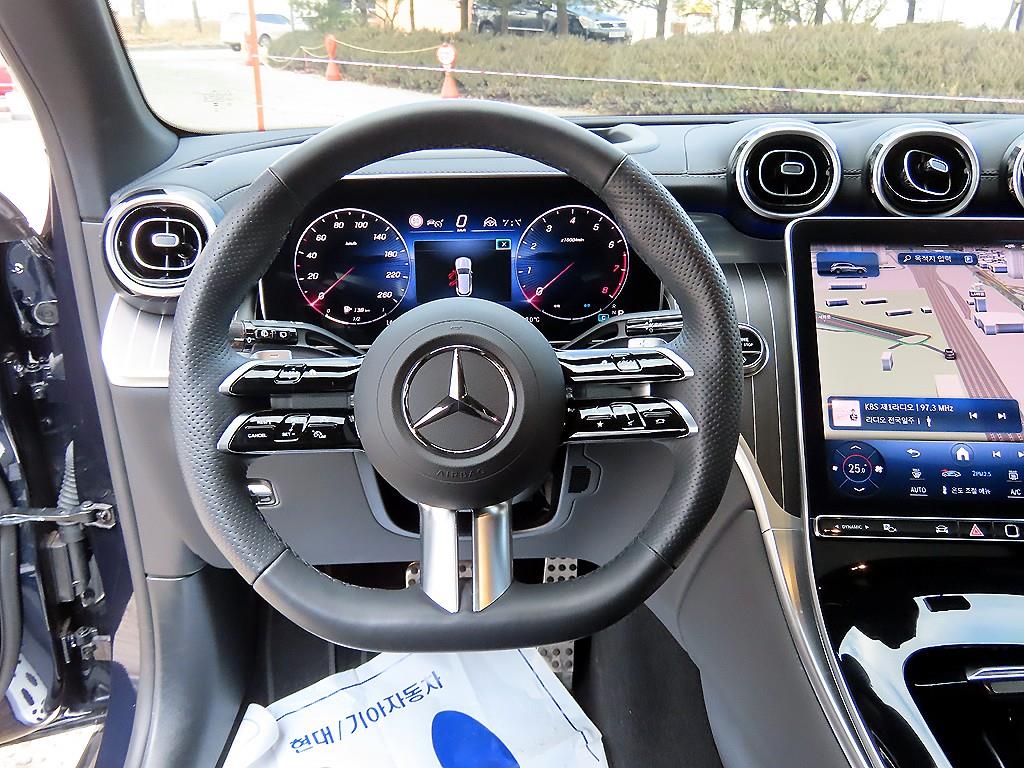 Mercedes Benz GLC Class - Vista 8