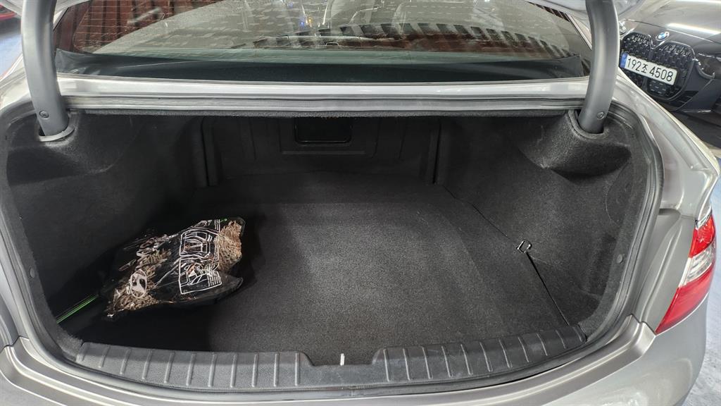 HYUNDAI Grandeur - Vista 8