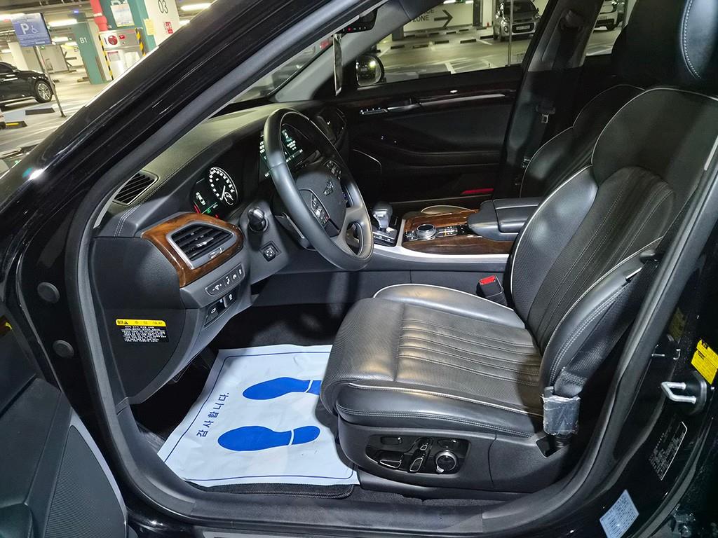 Genesis EQ900 - Vista 6