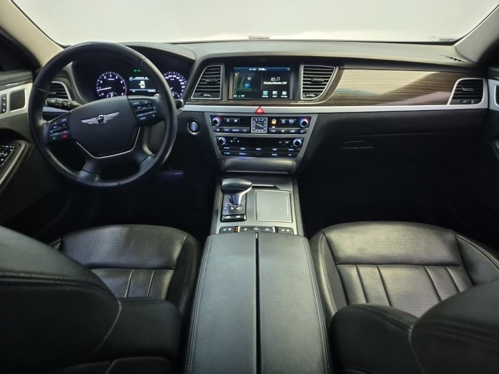 Genesis G80 - Vista 7
