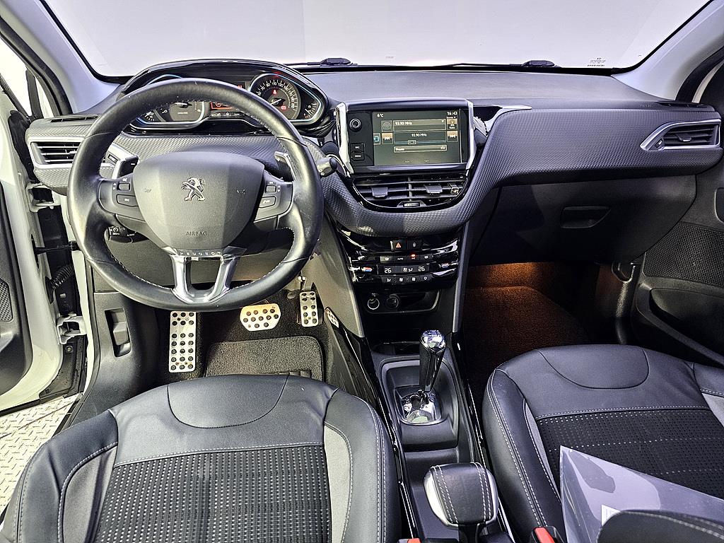 Peugeot 2008 - Vista 5