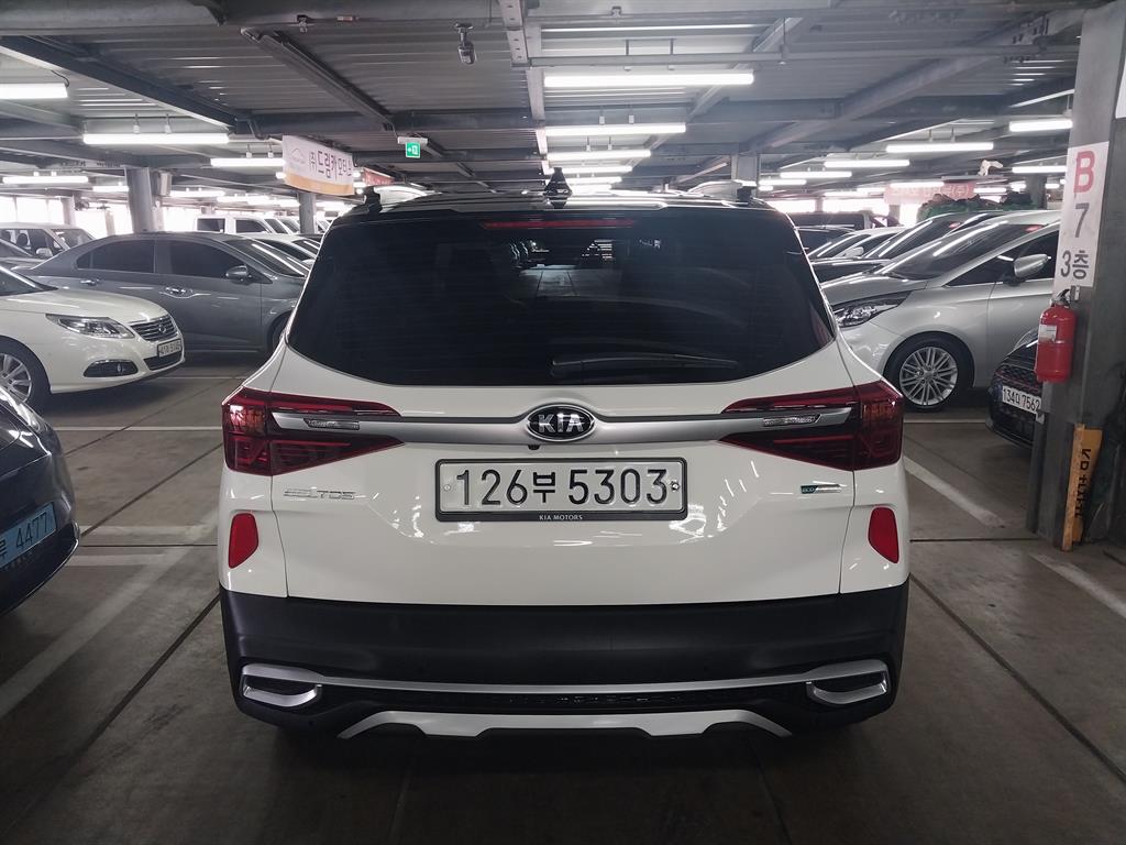 KIA Seltos - Vista 4