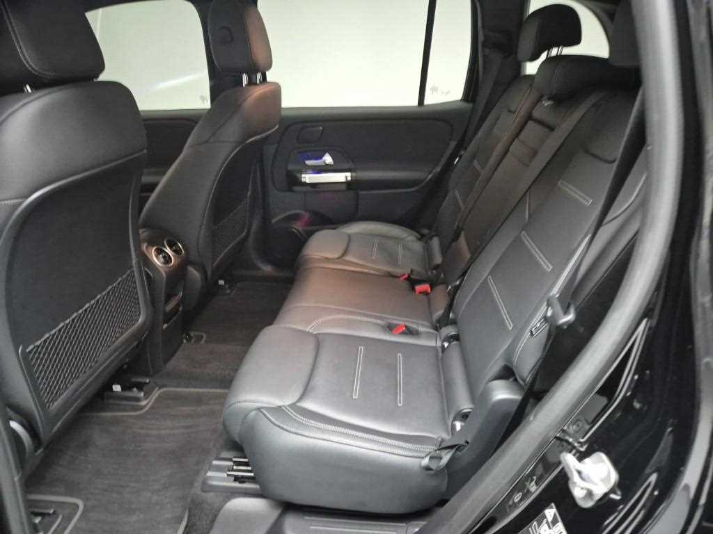 Mercedes Benz EQB - Vista 12