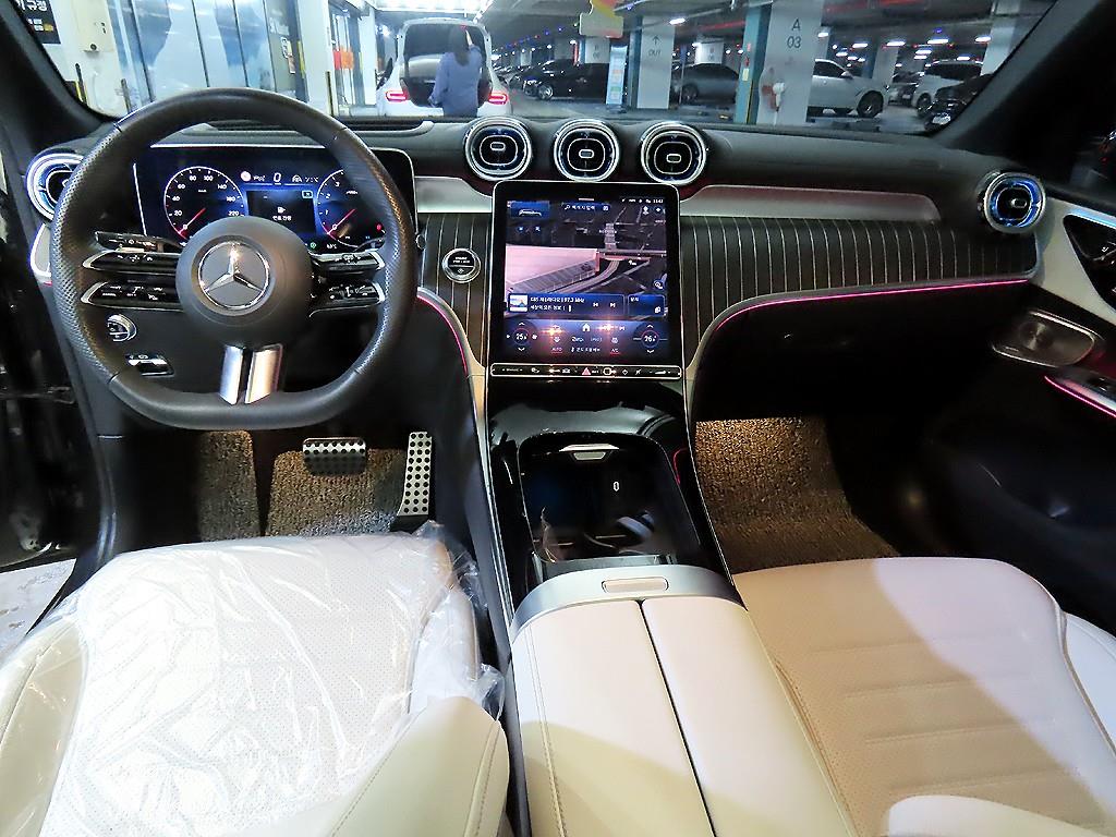 Mercedes Benz GLC Class - Vista 10