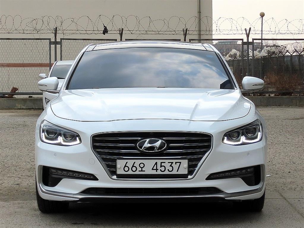 HYUNDAI Grandeur 2018 Blanco - Importación desde Corea - HF Imports Iquique - Foto 1