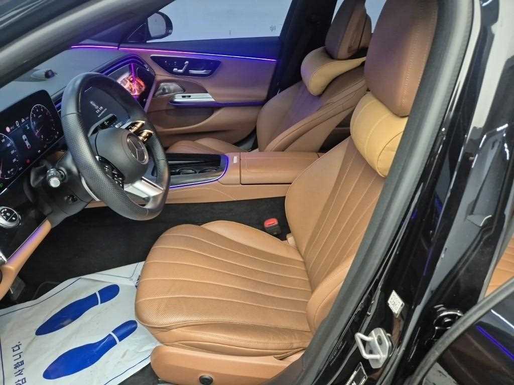 Mercedes Benz E class - Vista 11