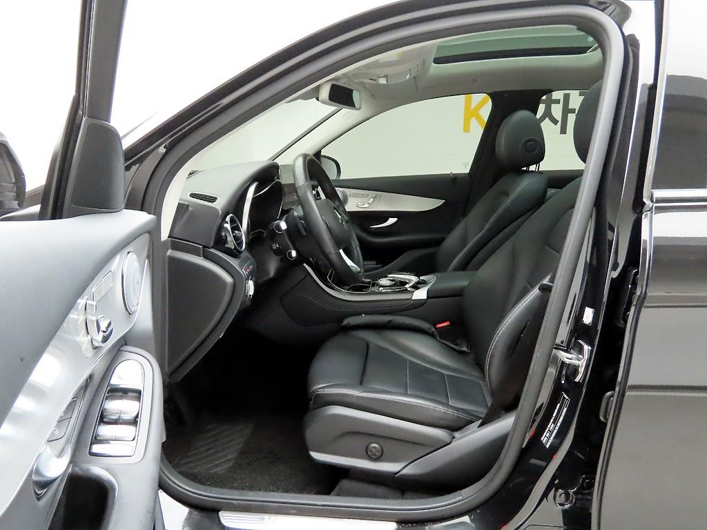 Mercedes Benz GLC Class - Vista 12