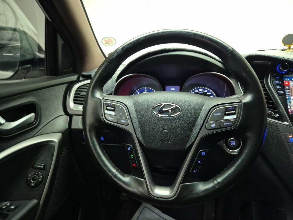 HYUNDAI Santa Fe - Vista 9