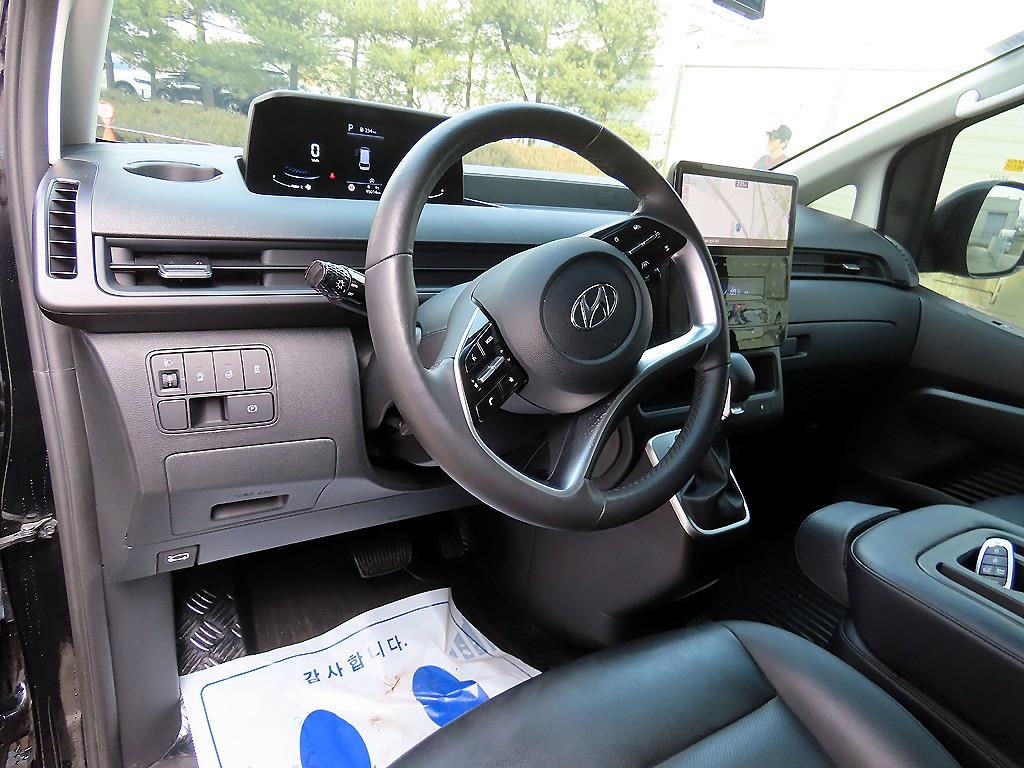 HYUNDAI Staria - Vista 7