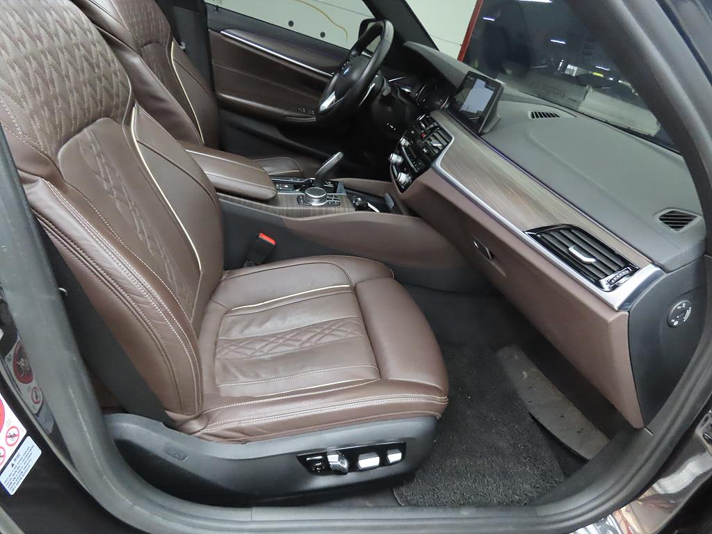 BMW 5 Series - Vista 8