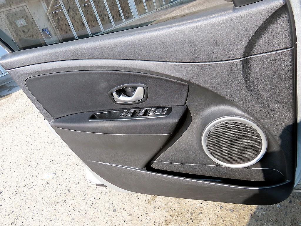 SAMSUNG SM3 - Vista 11