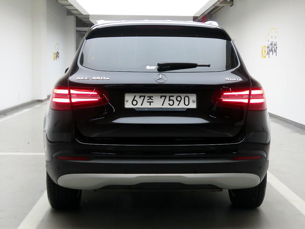 Mercedes Benz GLC Class - Vista 3