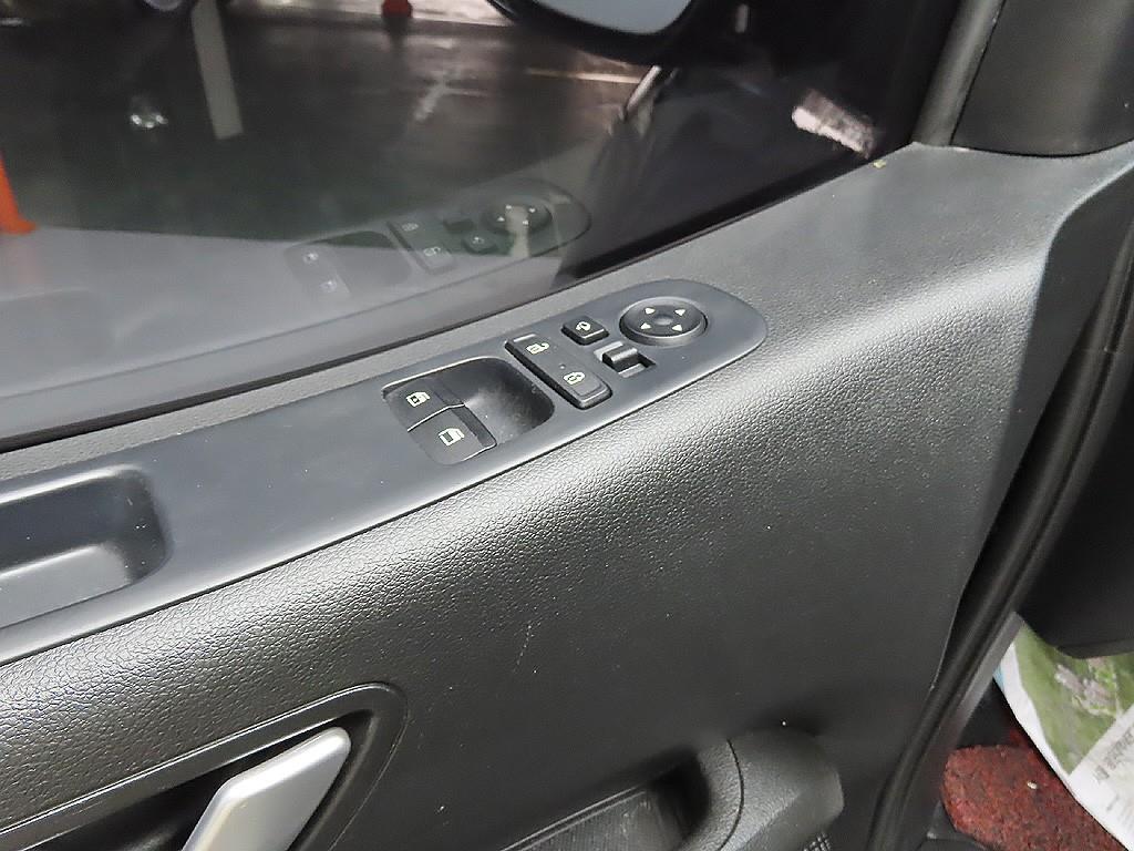 HYUNDAI Staria 2022 Negro - Importación desde Corea - HF Imports Iquique - Foto 11