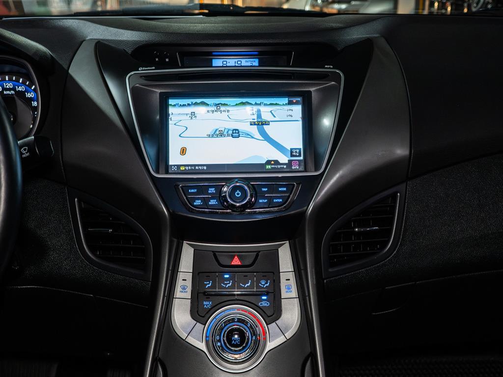 HYUNDAI Avante 2012 Blanco - Importación desde Corea - HF Imports Iquique - Foto 14