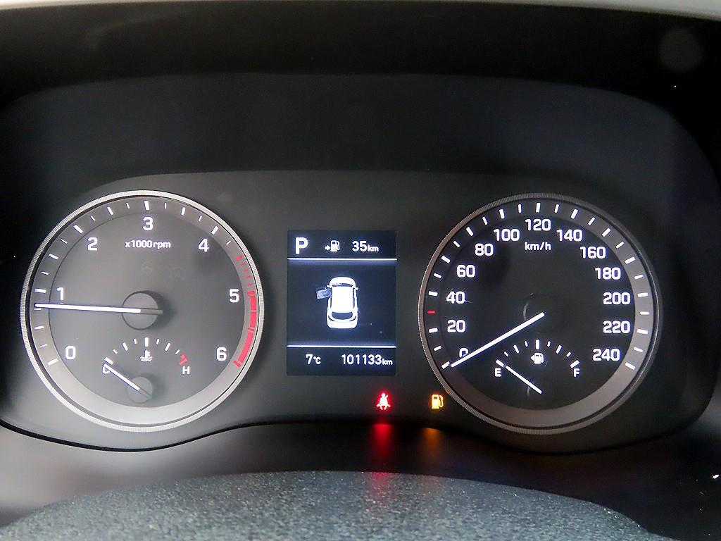 HYUNDAI Tucson - Vista 9