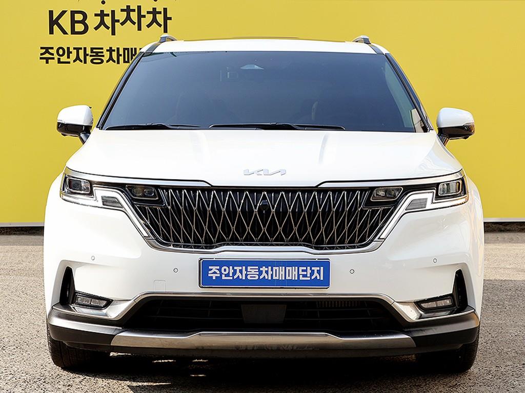 KIA Carnival 2023 Blanco - Importación desde Corea - HF Imports Iquique - Foto 1