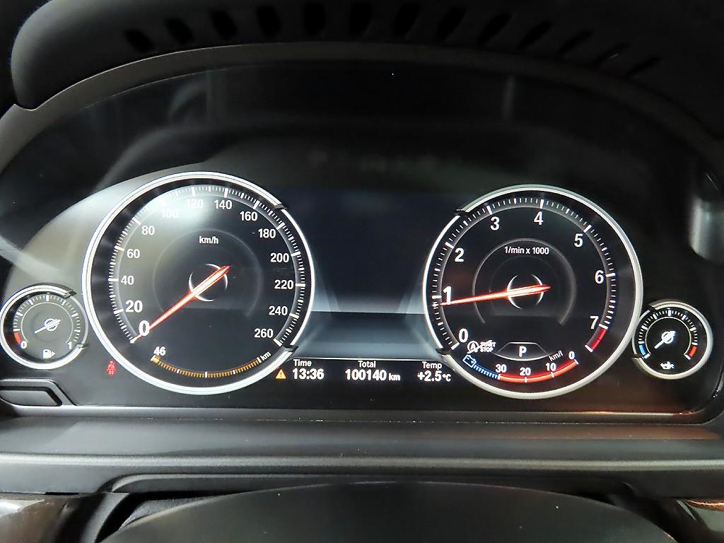 BMW 5 Series - Vista 8