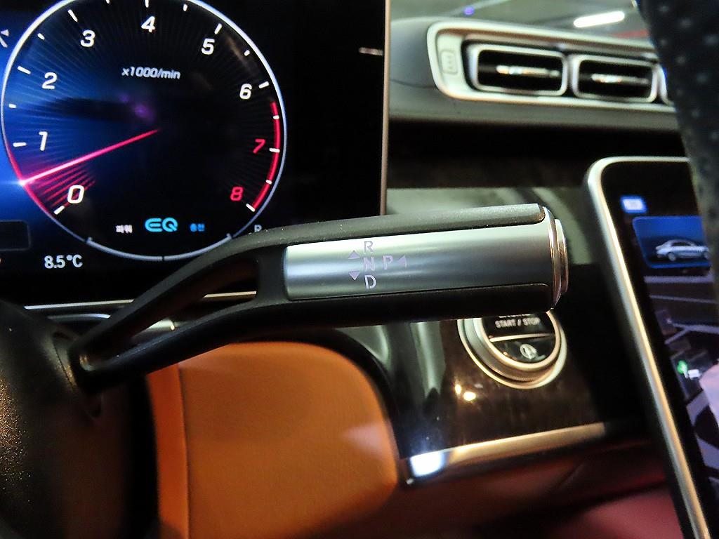 Mercedes Benz S Class - Vista 12