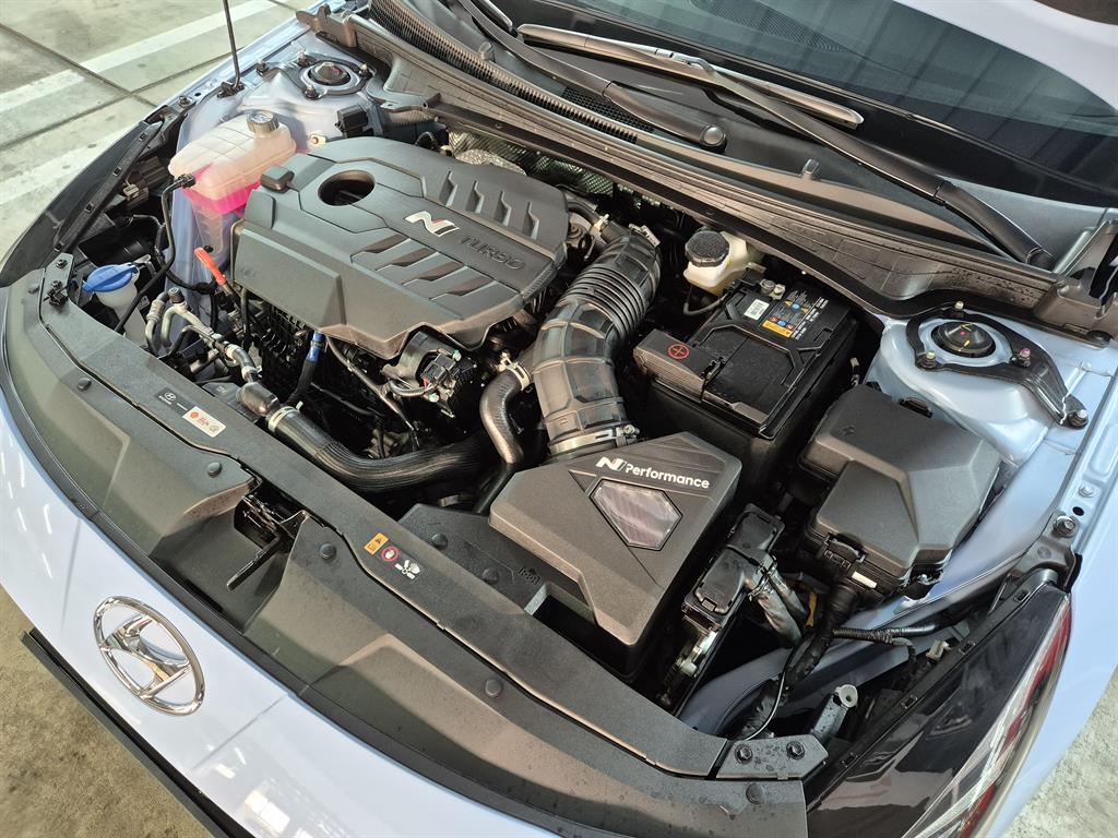 HYUNDAI Avante - Vista 6