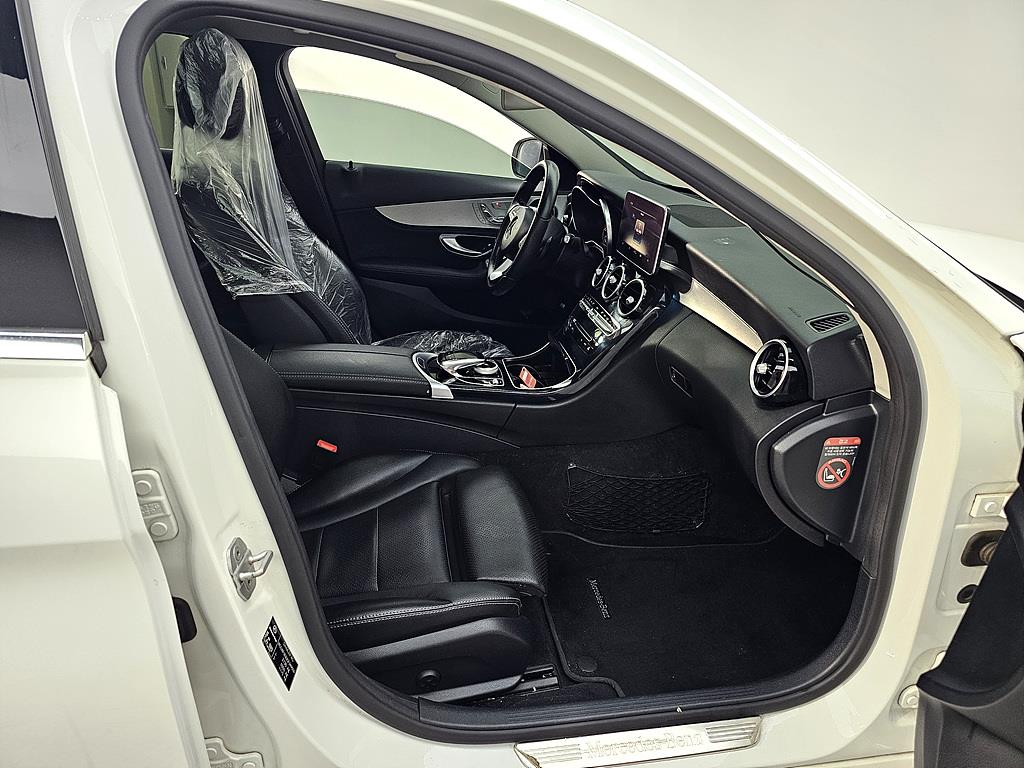 Mercedes Benz C Class - Vista 11