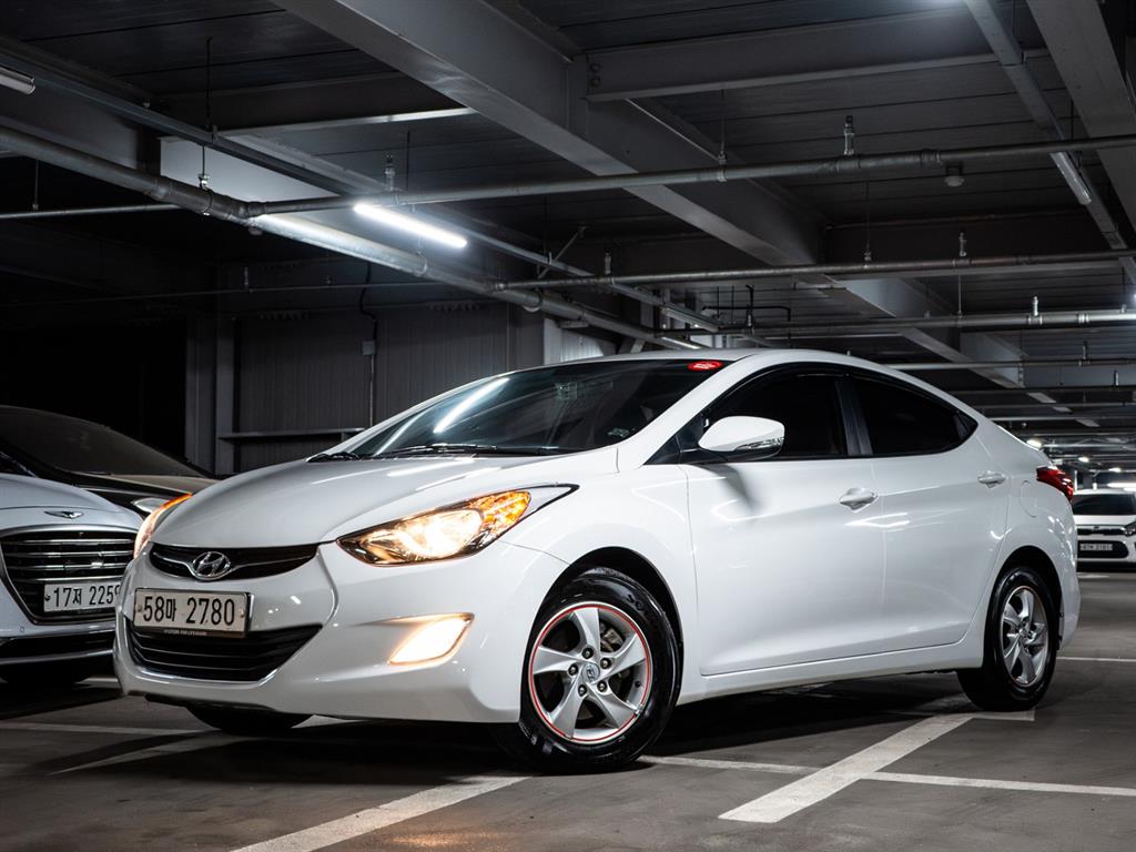 HYUNDAI Avante 2012 Blanco - Importación desde Corea - HF Imports Iquique - Foto 1