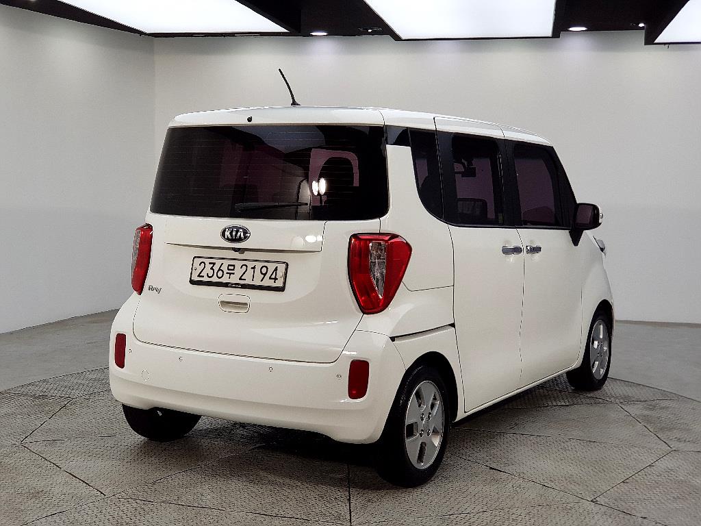 KIA Ray - Vista 4