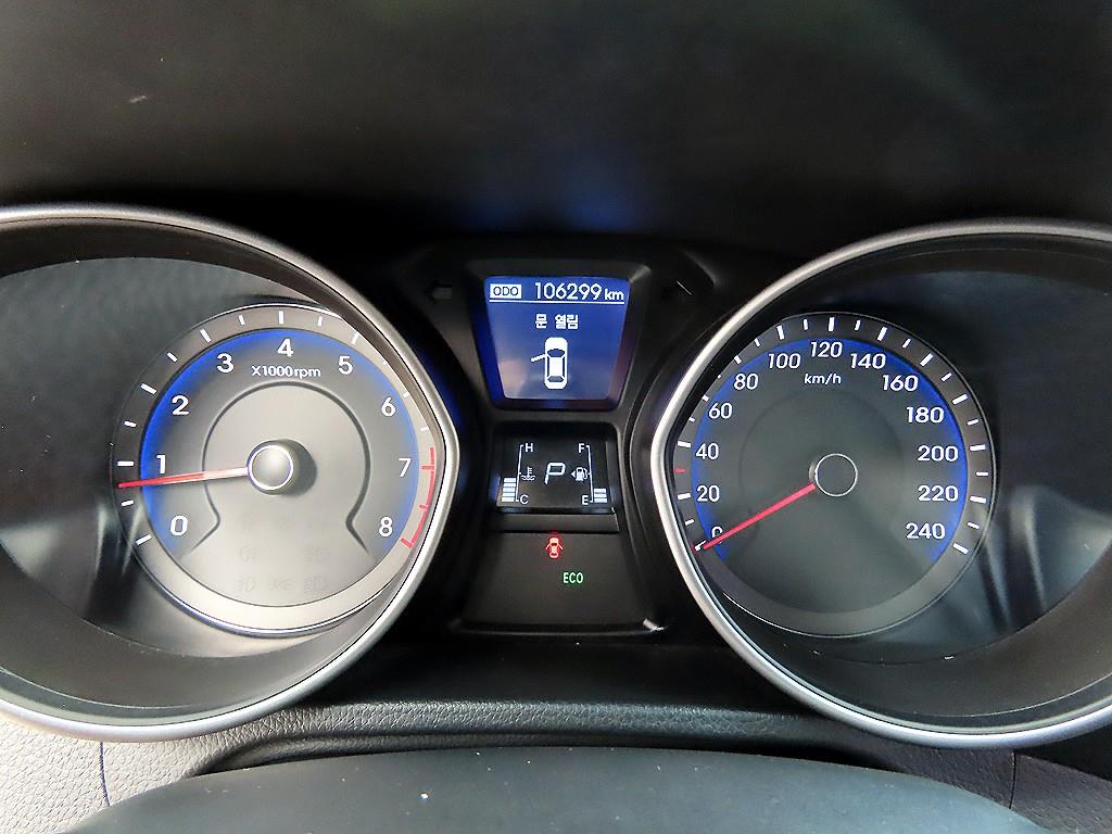 HYUNDAI i30 - Vista 9