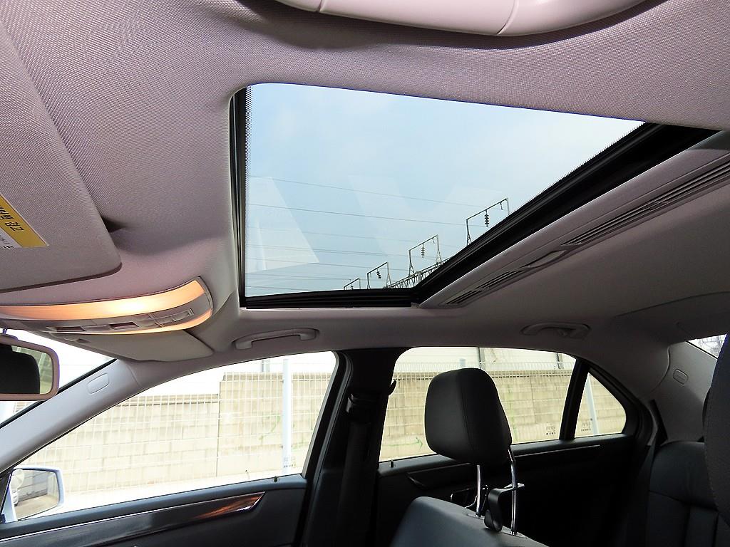 Mercedes Benz E class 2011 Plateado - Importación desde Corea - HF Imports Iquique - Foto 18