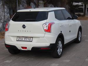 Ssangyong Tivoli - Vista 6