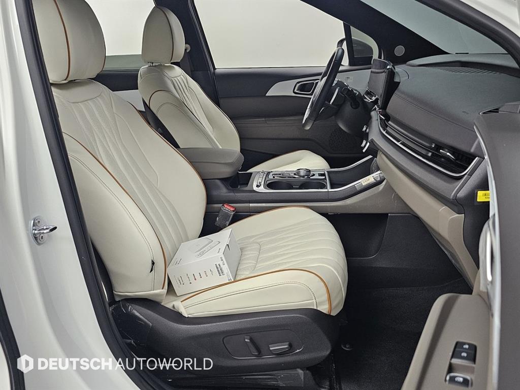 KIA Carnival - Vista 10