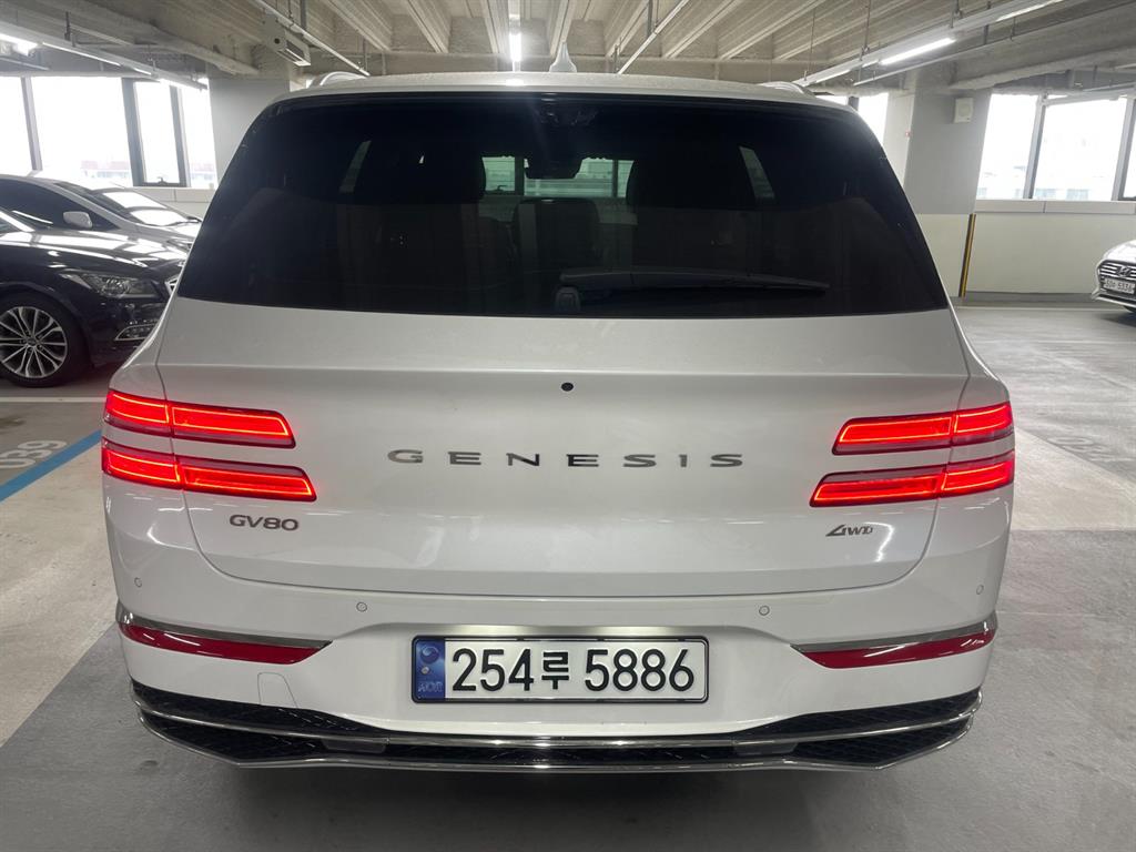 Genesis GV80 - Vista 4
