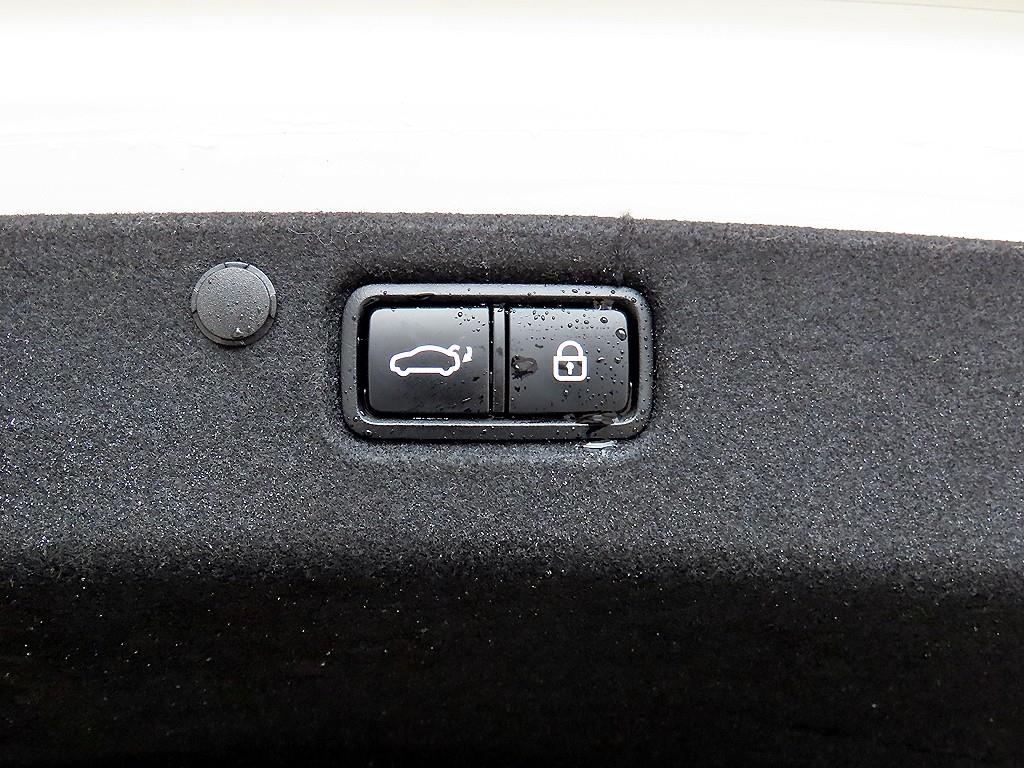 HYUNDAI Grandeur 2018 Blanco - Importación desde Corea - HF Imports Iquique - Foto 16