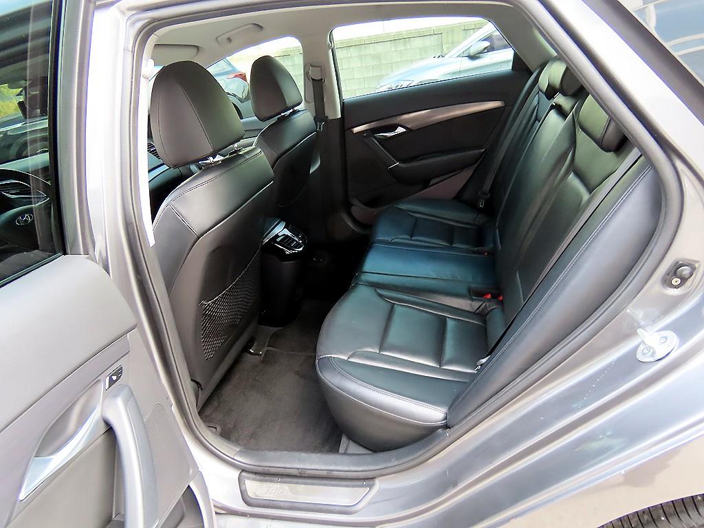 HYUNDAI i40 - Vista 6