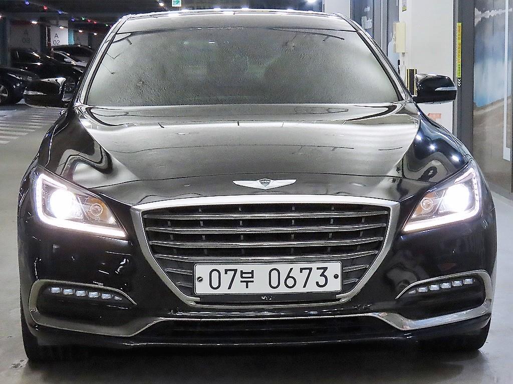 HYUNDAI Genesis - Vista 2