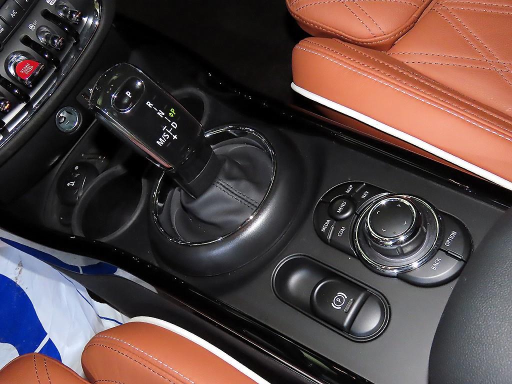 Mini Clubman - Vista 12