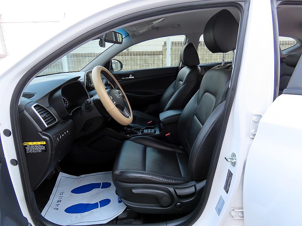 HYUNDAI Tucson - Vista 5