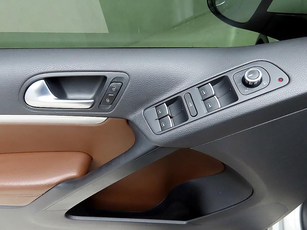 Volkswagen Tiguan - Vista 11