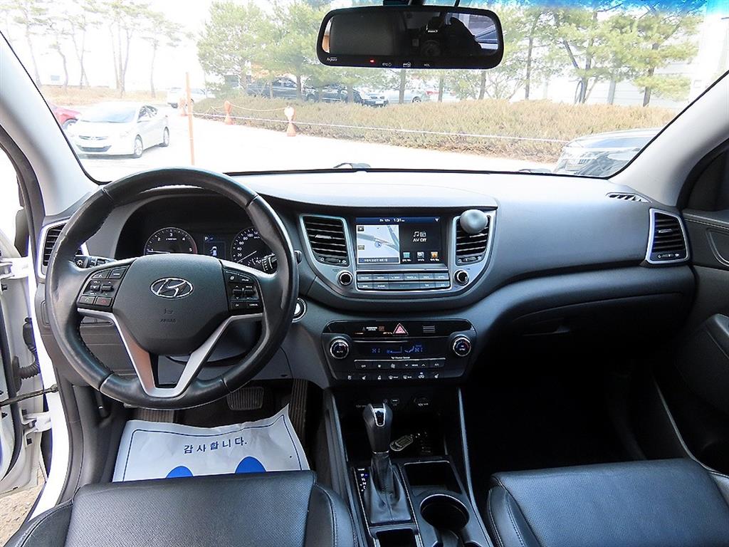 HYUNDAI Tucson - Vista 7