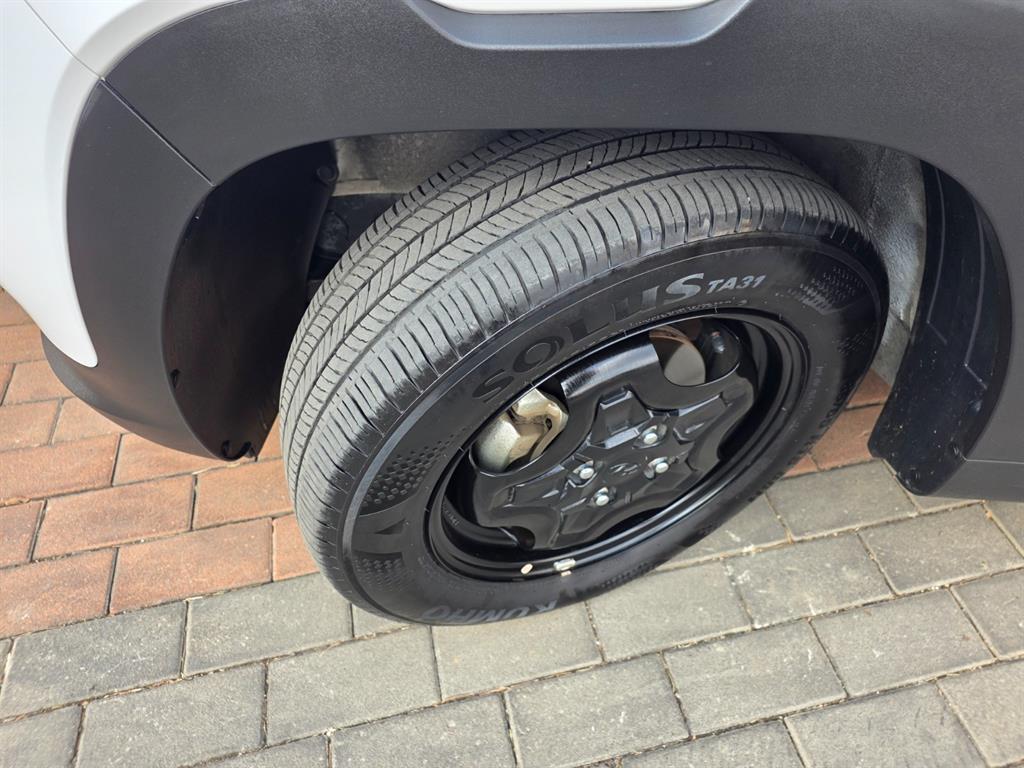 HYUNDAI Casper - Vista 5